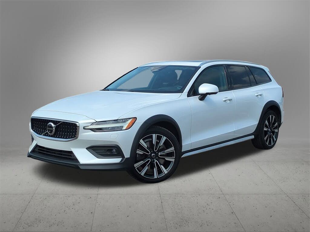 2023 Volvo V60 Cross Country B5 Ultimate AWD