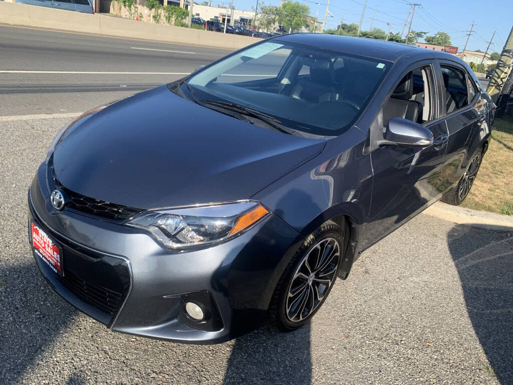 2015 Toyota Corolla S Plus