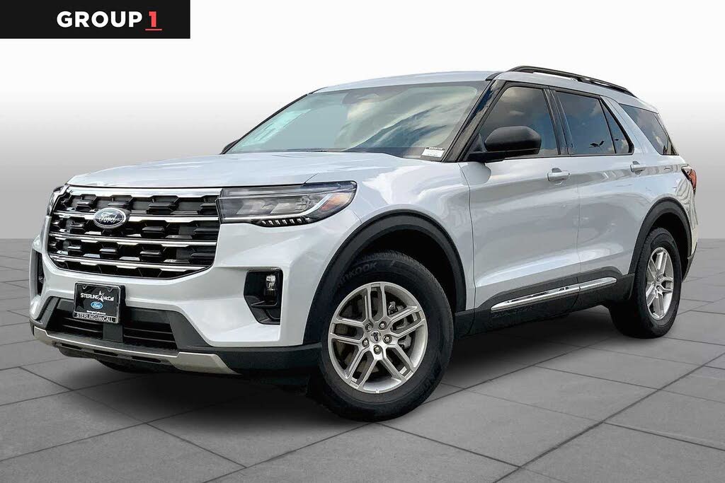 2025 Ford Explorer Active RWD