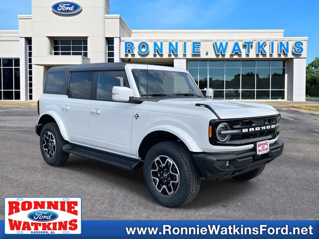 2025 Ford Bronco Outer Banks 4-Door 4WD