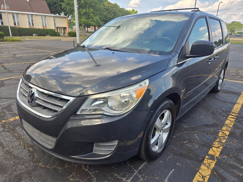 2011 Volkswagen Routan SEL