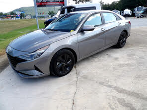 Hyundai Elantra SEL FWD