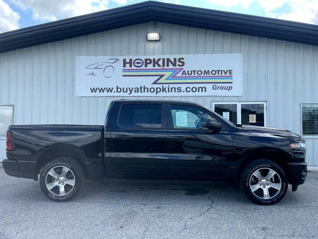 2025 RAM 1500 Tradesman Crew Cab 4WD
