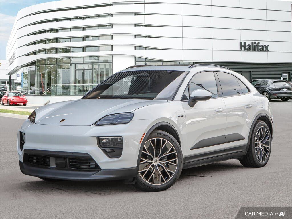 2025 Porsche Macan AWD