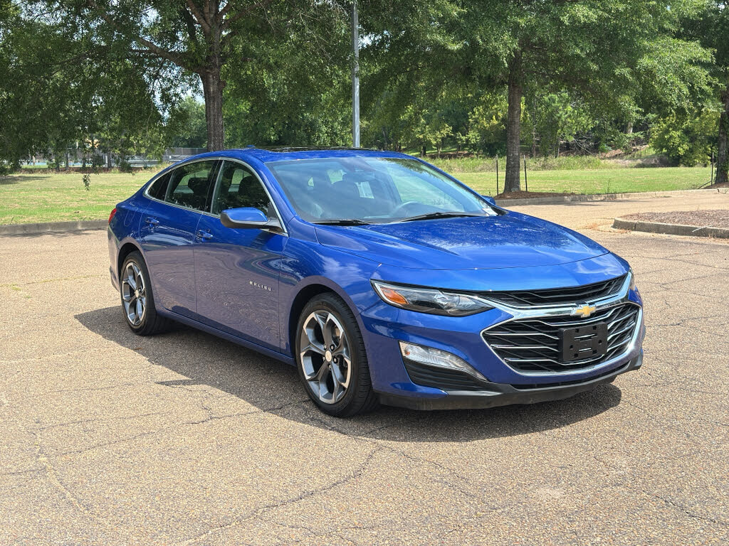 2023 Chevrolet Malibu LT with 1LT FWD