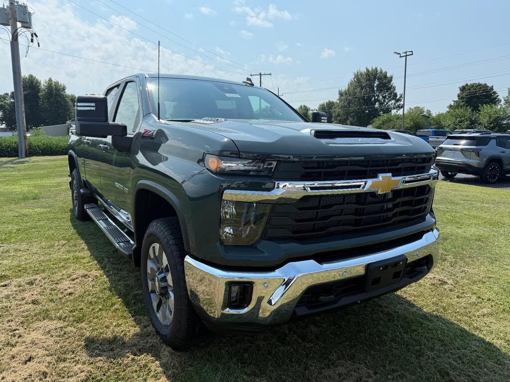 2025 Chevrolet Silverado 2500HD LT Crew Cab 4WD