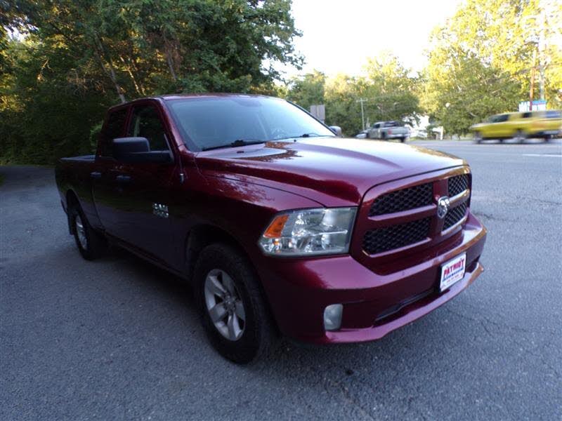 2018 RAM 1500 Express Quad Cab 4WD