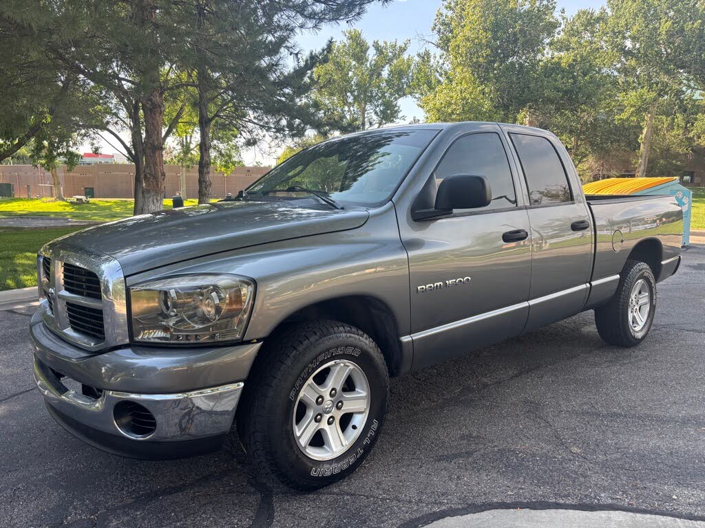 2006 Dodge RAM 1500 ST Quad Cab LB RWD