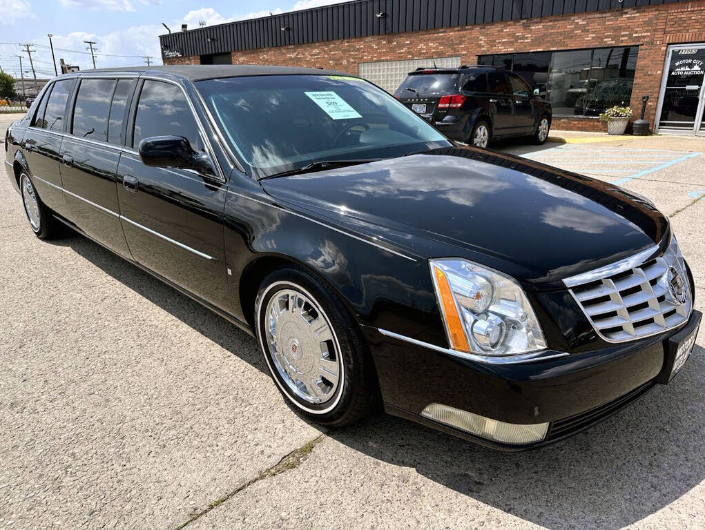 2010 Cadillac DTS Pro Coachbuilder Limo FWD