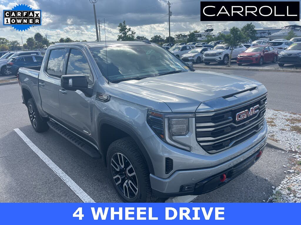 2024 GMC Sierra 1500 AT4 Crew Cab 4WD