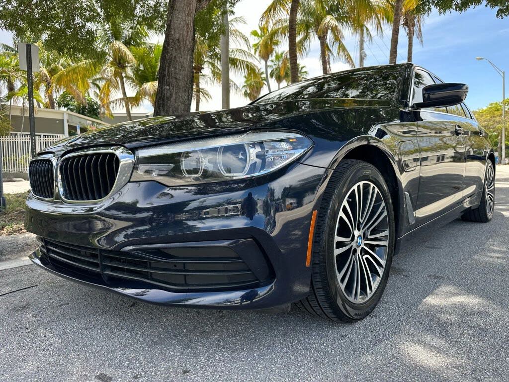 2020 BMW 5 Series 530e Hybrid Plug-in iPerformance Sedan RWD