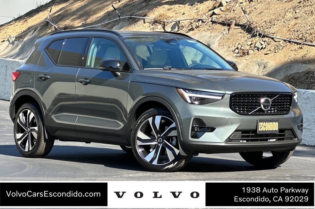 2026 Volvo XC40 B5 Ultra AWD