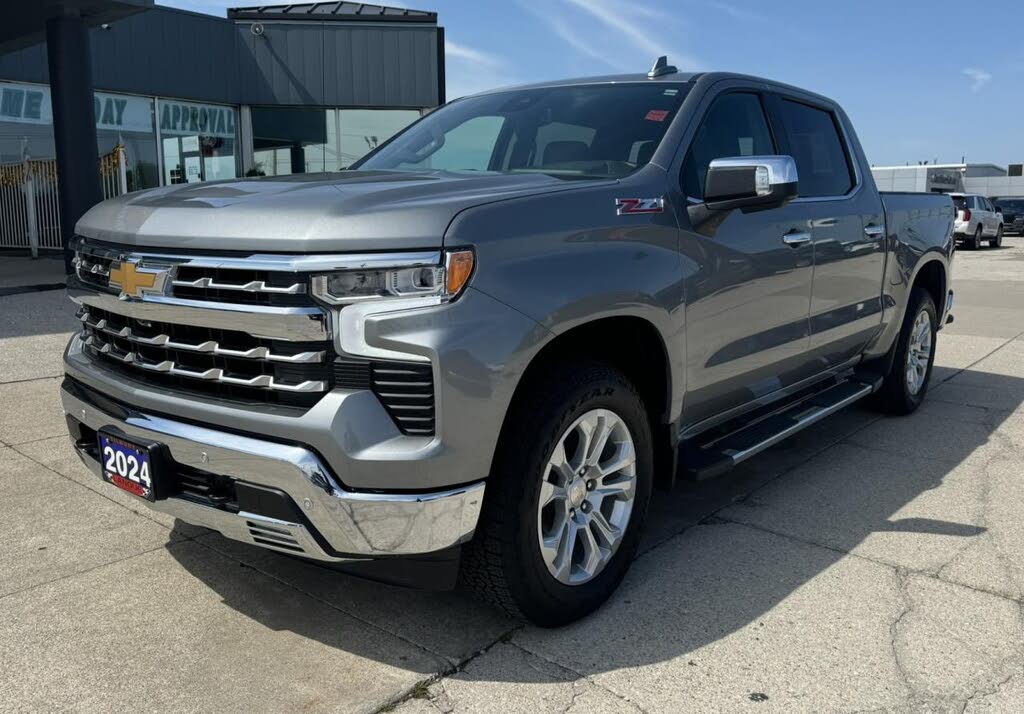 2024 Chevrolet Silverado 1500 LTZ Crew Cab 4WD