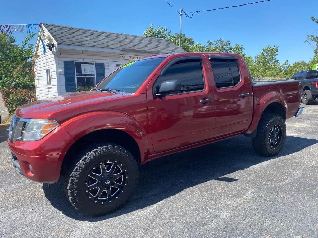 2016 Nissan Frontier SV Crew Cab 4WD