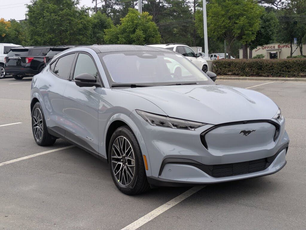 2025 Ford Mustang Mach-E Premium RWD