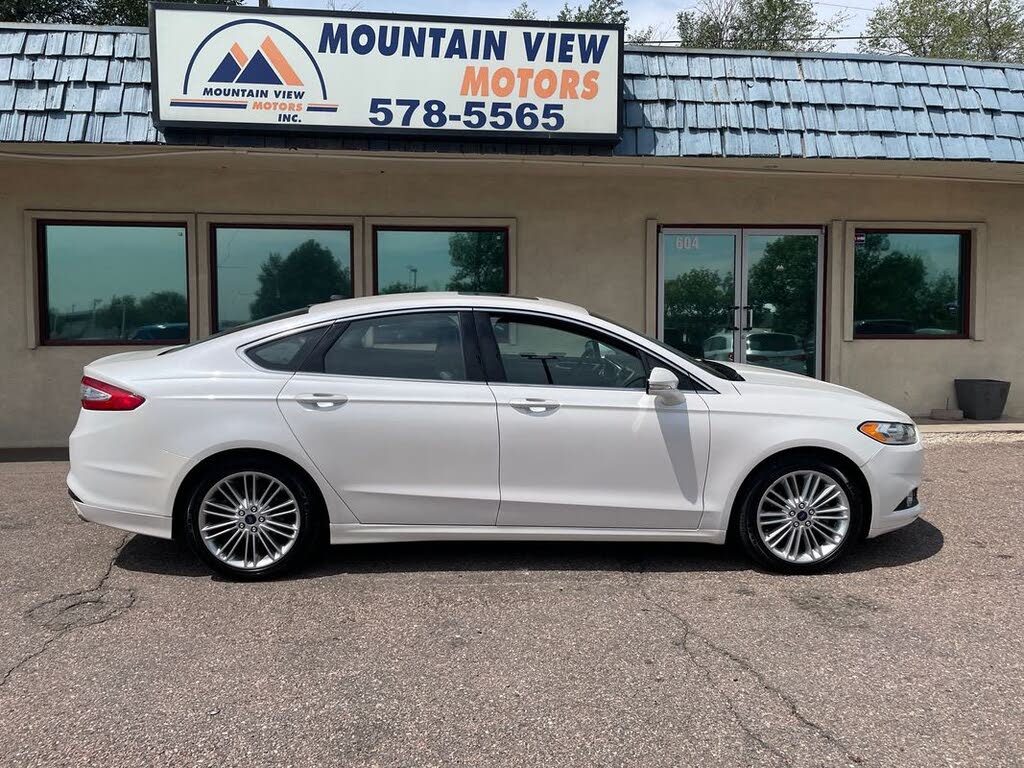 2016 Ford Fusion SE