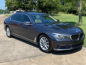 BMW 7 Series 740i RWD
