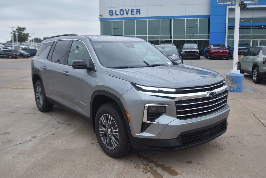 2026 Chevrolet Traverse LT FWD