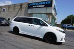 Toyota Sienna SE 8-Passenger FWD