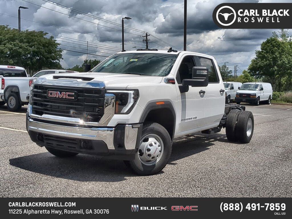 2025 GMC Sierra 3500HD Chassis Pro Crew Cab RWD