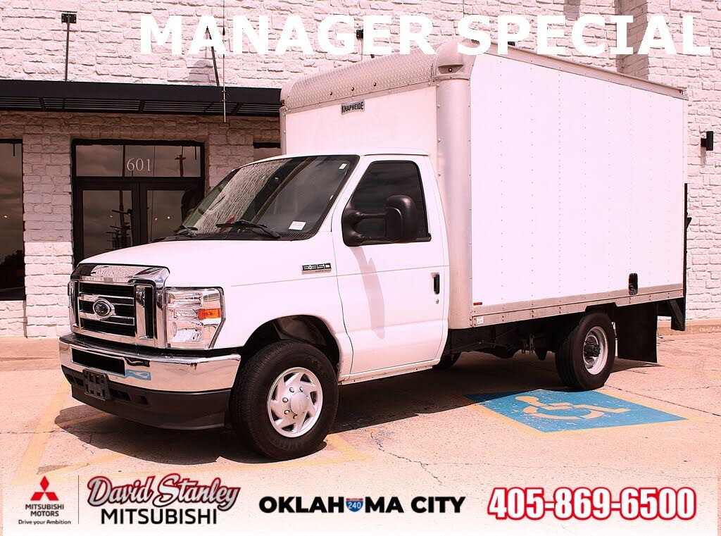 2022 Ford E-Series Chassis E-350 SD Cutaway SB RWD