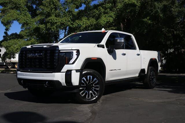 2024 GMC Sierra 2500HD Denali Ultimate Crew Cab 4WD