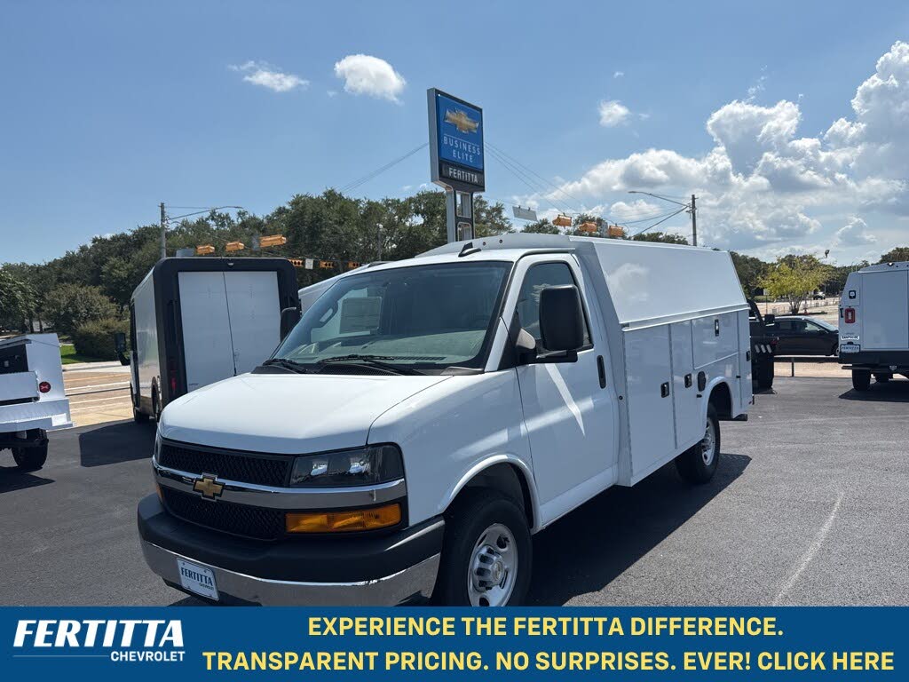 2025 Chevrolet Express Chassis 3500 Cutaway 139