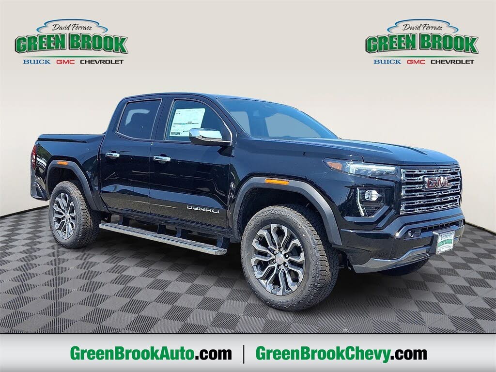 2025 GMC Canyon Denali Crew Cab 4WD