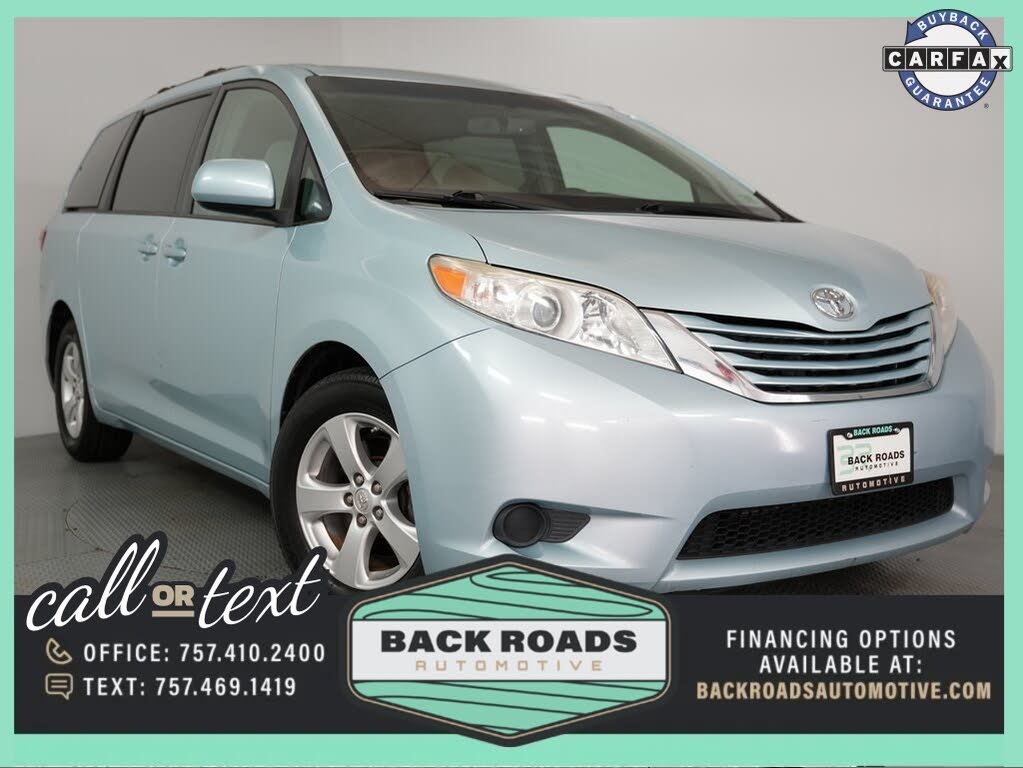 2015 Toyota Sienna LE 7-Passenger Auto Access Seat