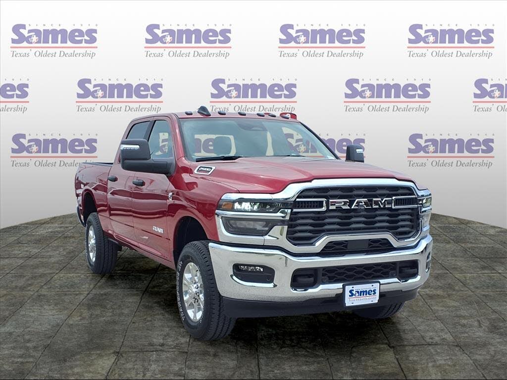 2025 RAM 2500 Big Horn Crew Cab 4WD