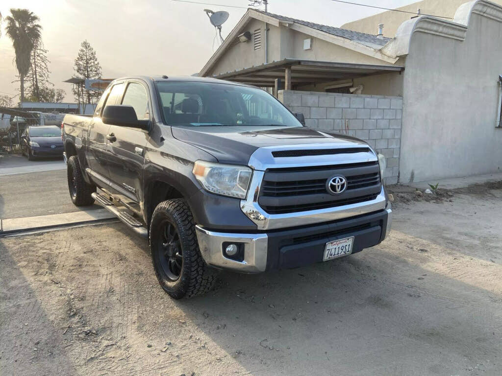 2014 Toyota Tundra SR Double Cab 5.7L 4WD