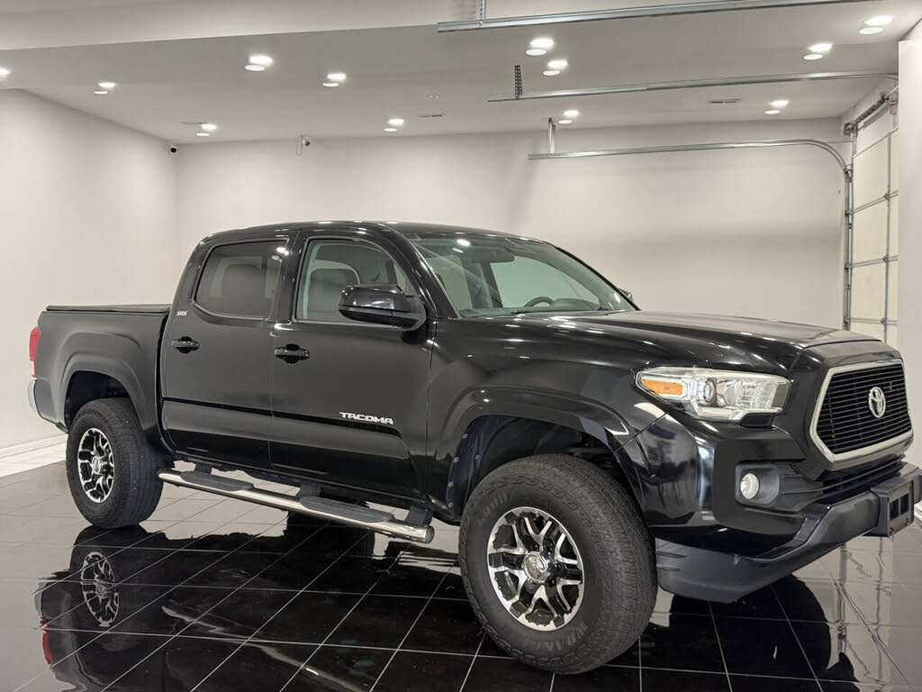 2016 Toyota Tacoma Double Cab V6 SR5 4WD