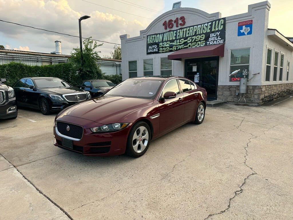 2017 Jaguar XE 25t RWD