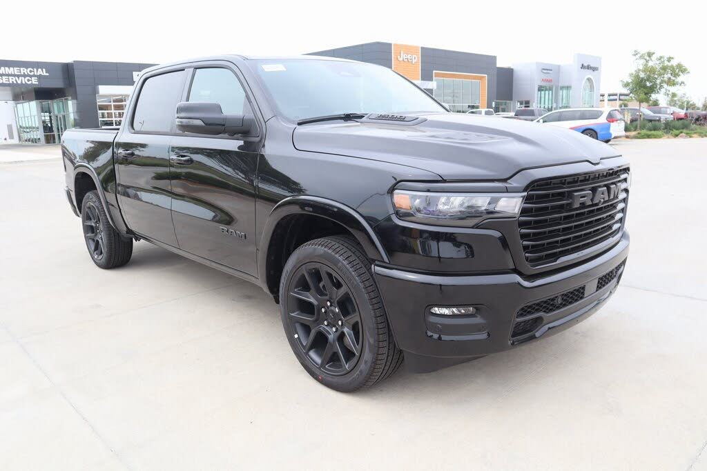 2026 RAM 1500 Laramie Crew Cab 4WD