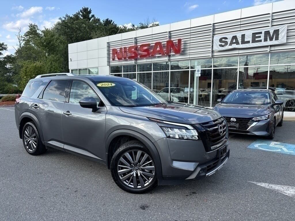 2024 Nissan Pathfinder SL 4WD