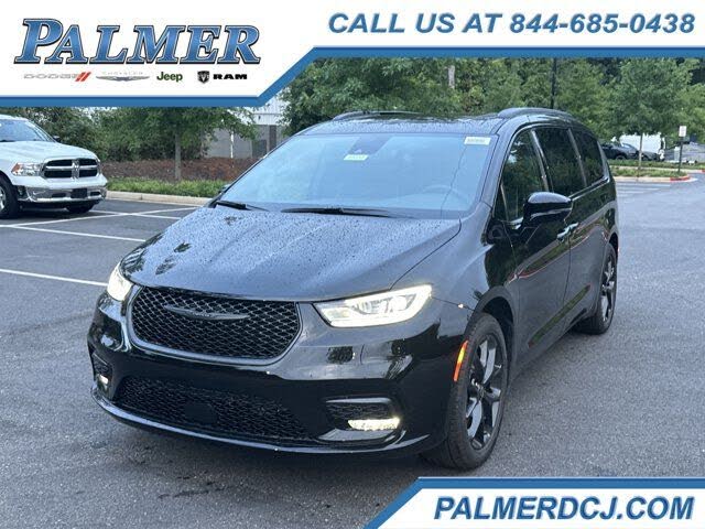 2026 Chrysler Pacifica Limited FWD