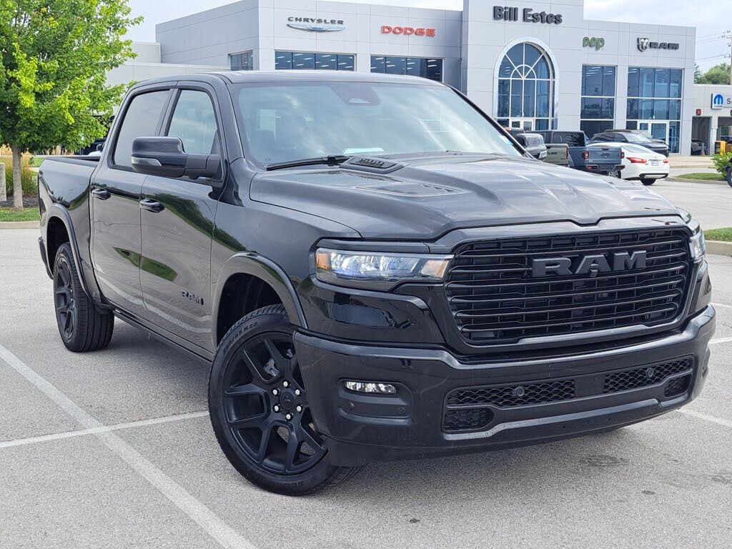 2026 RAM 1500 Laramie Crew Cab 4WD