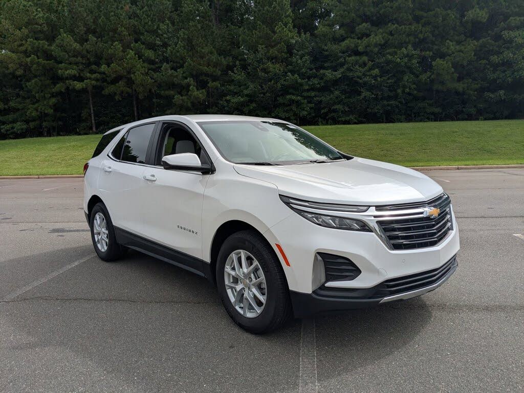 2023 Chevrolet Equinox LT FWD with 1LT