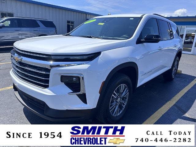 2025 Chevrolet Traverse LT FWD