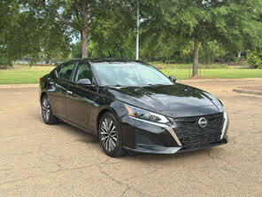 Nissan Altima 2.5 SV FWD