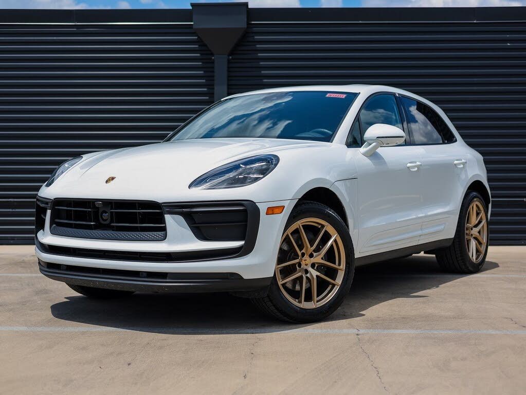 2025 Porsche Macan AWD