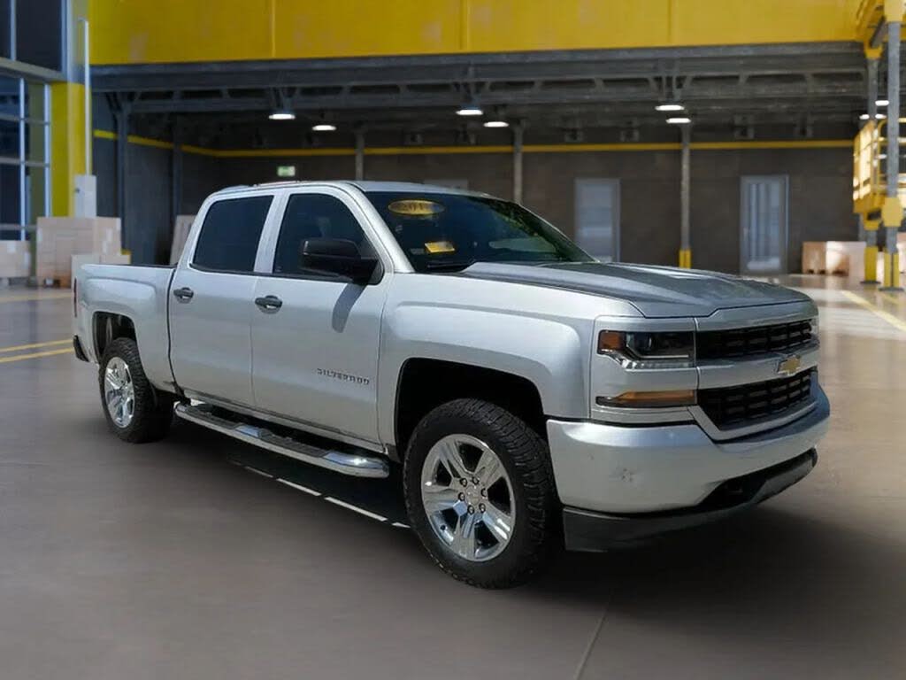2018 Chevrolet Silverado 1500 Custom Crew Cab RWD