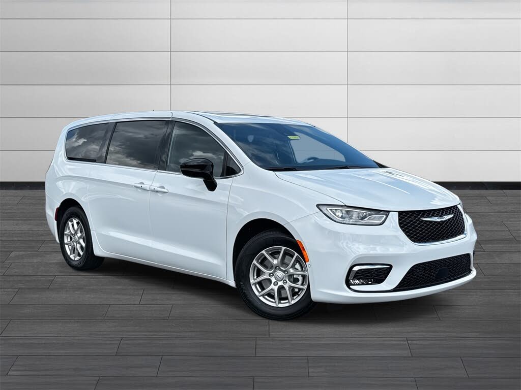 2026 Chrysler Pacifica Select FWD