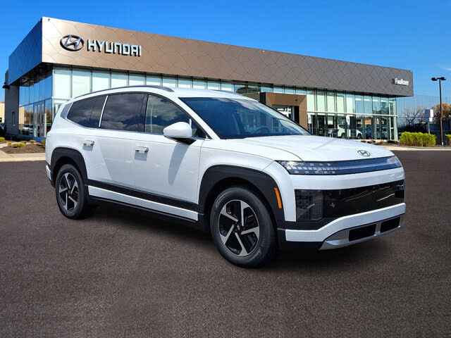 2026 Hyundai Ioniq 9 SE AWD