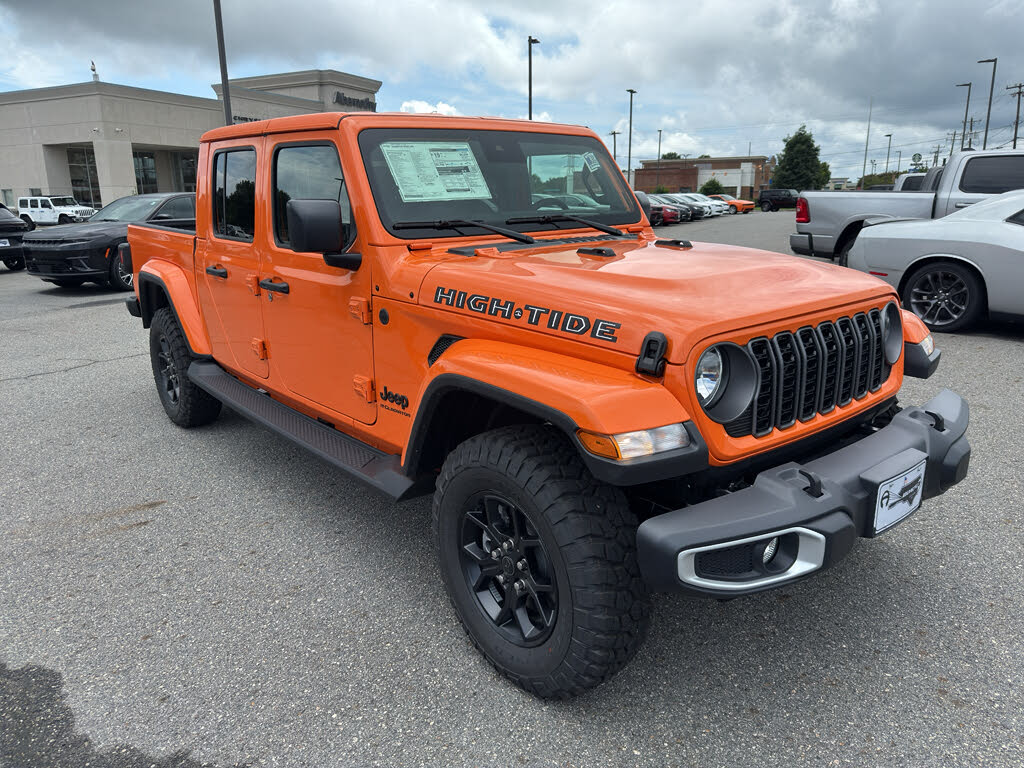 2025 Jeep Gladiator High Tide Crew Cab 4WD