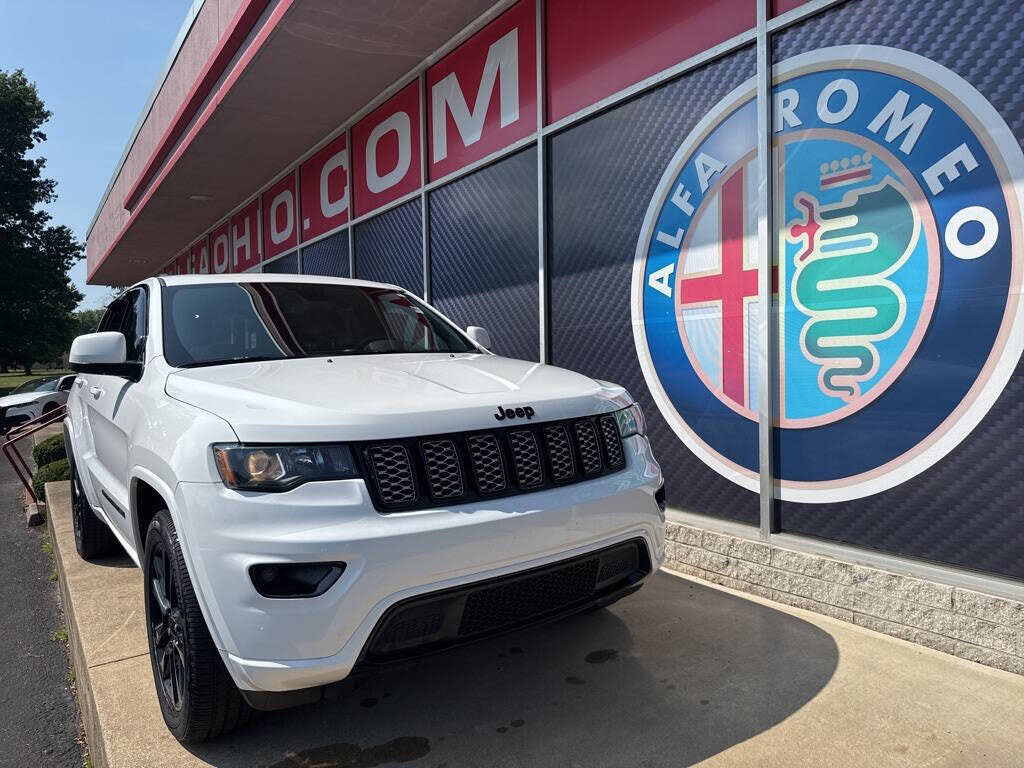 2020 Jeep Grand Cherokee Altitude 4WD