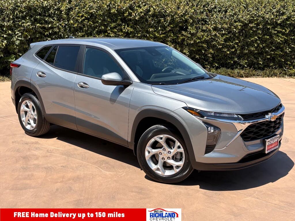 2025 Chevrolet Trax LS FWD