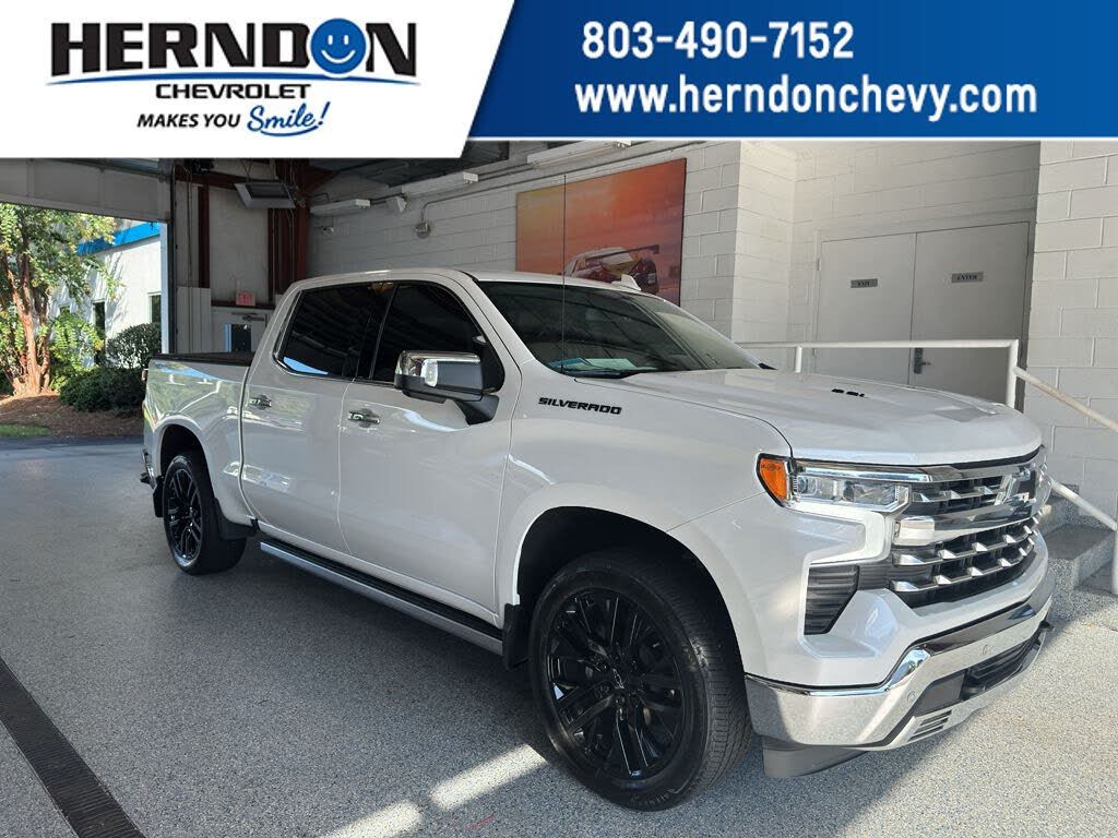 2023 Chevrolet Silverado 1500 LTZ Crew Cab 4WD
