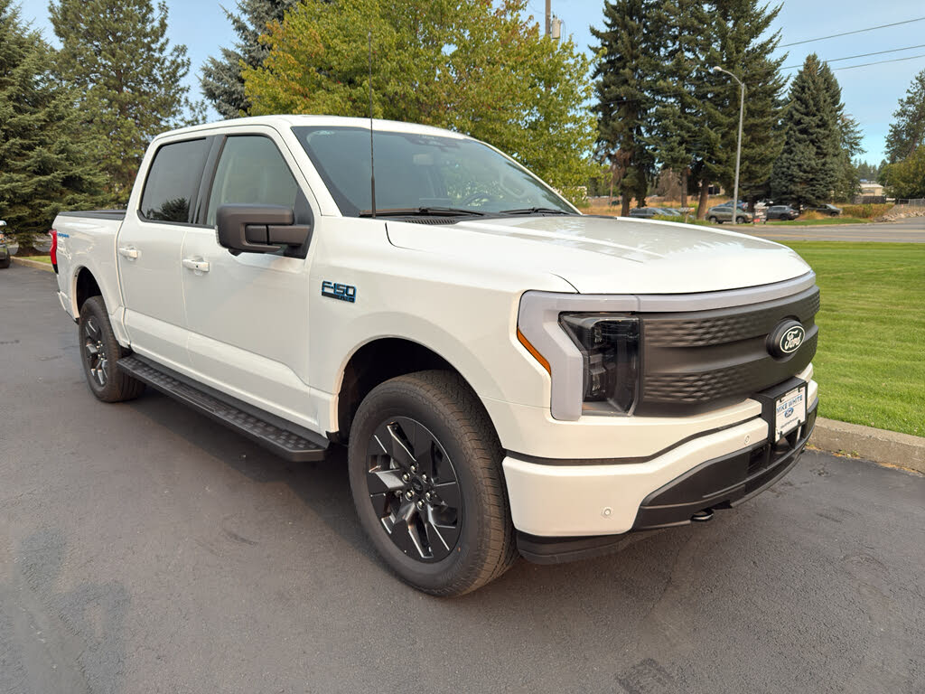 2025 Ford F-150 Lightning Flash SuperCrew AWD