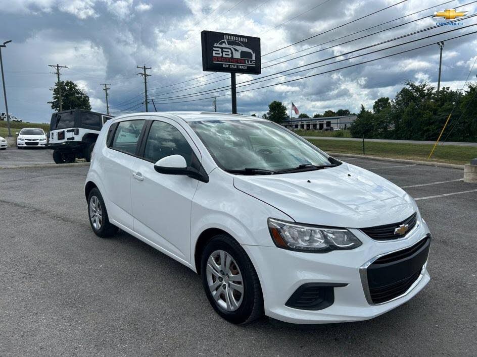 2019 Chevrolet Sonic LT Fleet Hatchback FWD